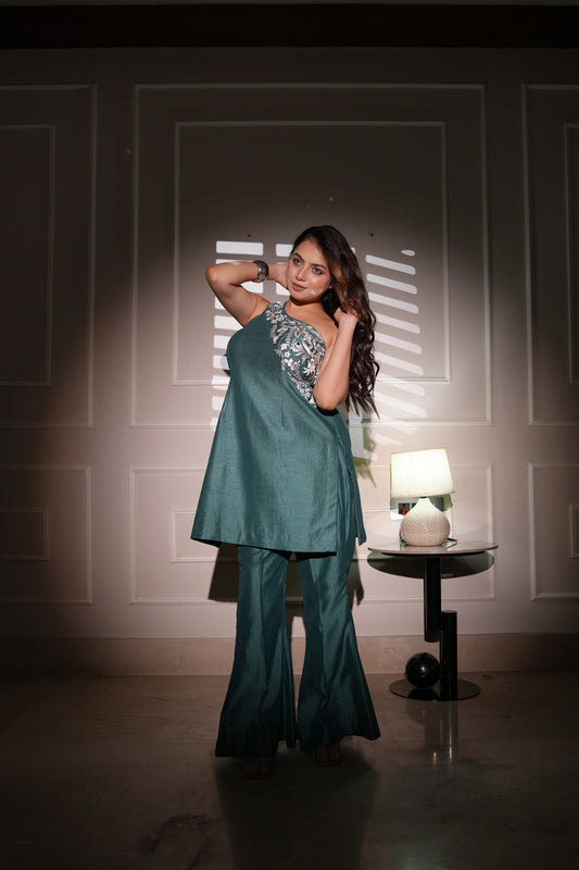 Aurelia One-Shoulder Set